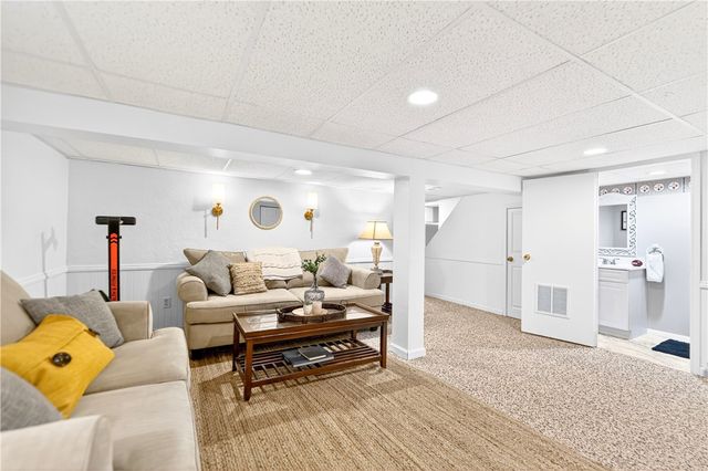 1464 Maple, Penn Hills, PA 15147
