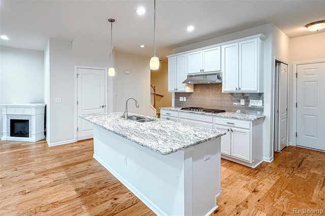 43635 Chancellor Lane, Novi, MI 48375