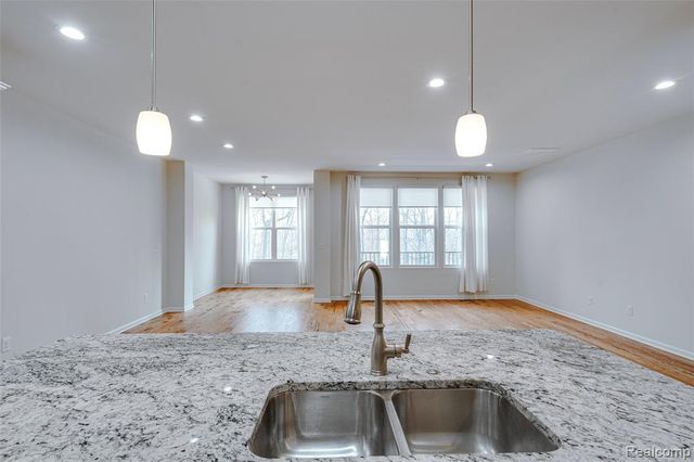 43635 Chancellor Lane, Novi, MI 48375