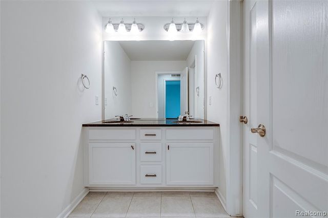 43635 Chancellor Lane, Novi, MI 48375