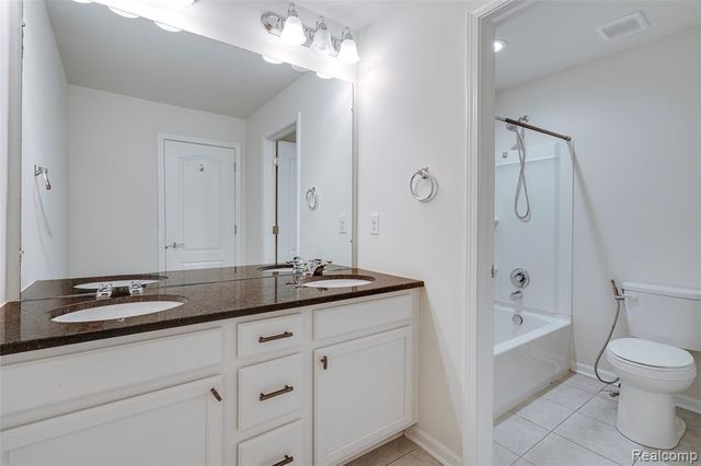 43635 Chancellor Lane, Novi, MI 48375