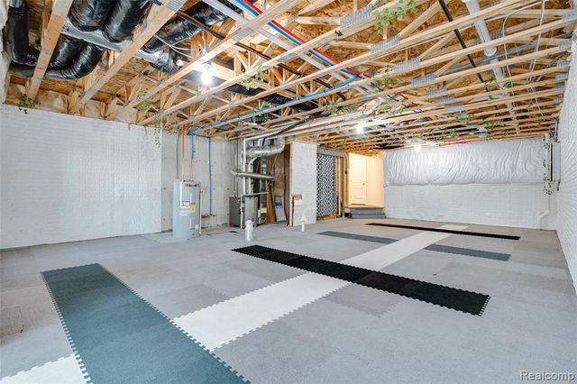 43635 Chancellor Lane, Novi, MI 48375