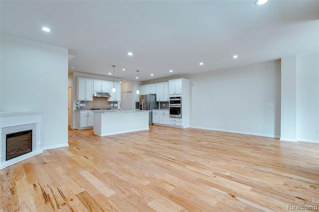 43635 Chancellor Lane, Novi, MI 48375