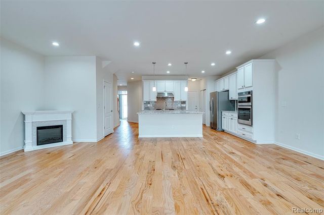 43635 Chancellor Lane, Novi, MI 48375