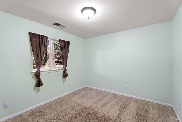 25088 Goose Cir, Willits, CA 95490