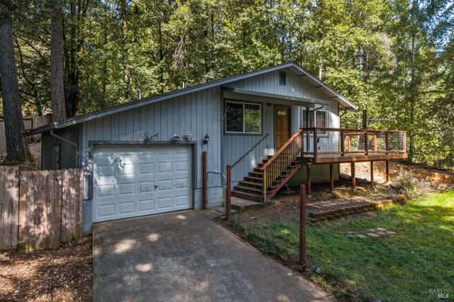 25088 Goose Cir, Willits, CA 95490