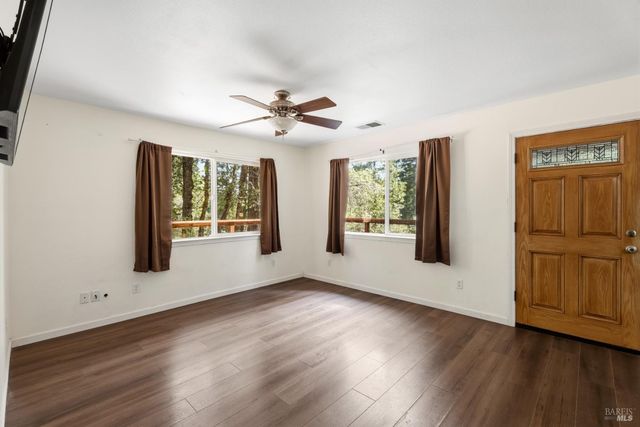 25088 Goose Cir, Willits, CA 95490