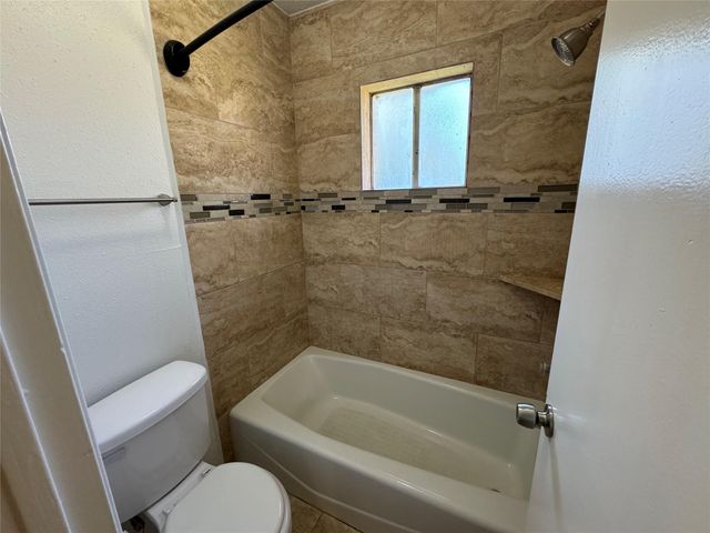 7430 Lobera Drive, Houston, TX 77083