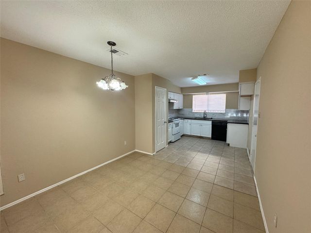 7430 Lobera Drive, Houston, TX 77083