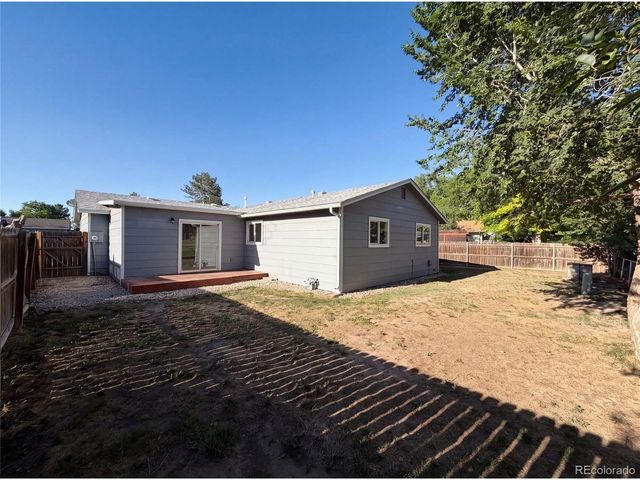 2162 Wedgewood Dr, Greeley, CO 80631