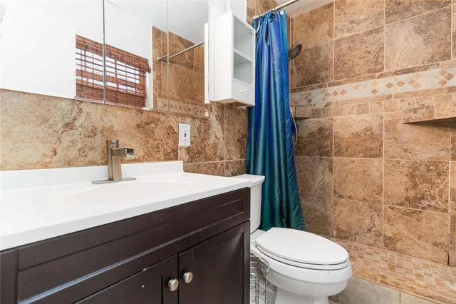 841 BLACK OAK COURT, Orlando, FL 32809