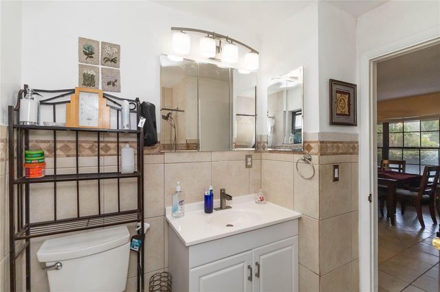 841 BLACK OAK COURT, Orlando, FL 32809