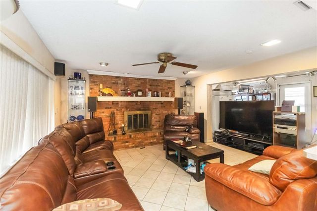 841 BLACK OAK COURT, Orlando, FL 32809