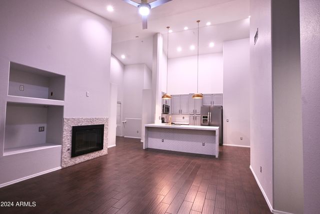 7580 E Earll Drive 84, Scottsdale, AZ 85251