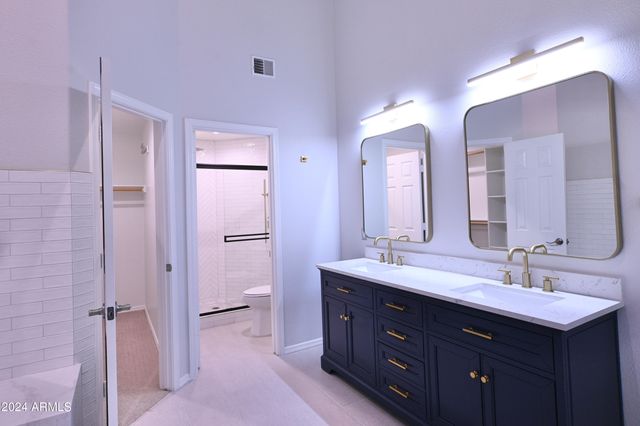 7580 E Earll Drive 84, Scottsdale, AZ 85251