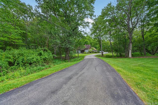 233 Hill Road, Goshen, NY 10924