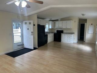 181 Boston Post Rd E 17, Marlborough, MA 01752