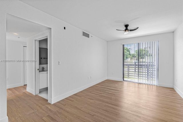 16955 SW 100th Avenue 1, Miami, FL 33157