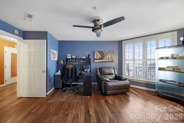 718 W Trade Street 803, Charlotte, NC 28202