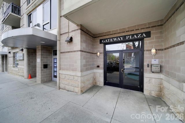 718 W Trade Street 803, Charlotte, NC 28202