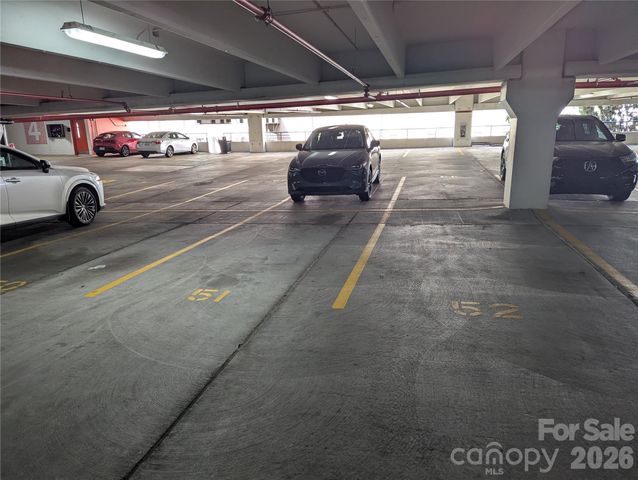 718 W Trade Street 803, Charlotte, NC 28202