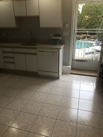 18 Belmont Park 1, Everett, MA 02149