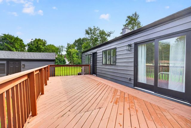 717 Kirkwood Avenue, Winthrop Harbor, IL 60096