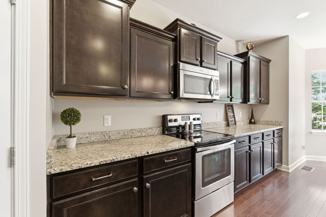 4127 Oakstone Dr, Smyrna, TN 37167
