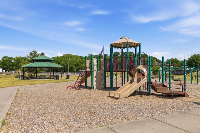 4127 Oakstone Dr, Smyrna, TN 37167