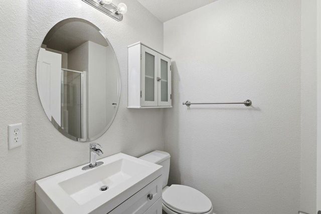 877 lavastone Dr, Lincoln, CA 95648