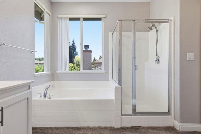 877 lavastone Dr, Lincoln, CA 95648