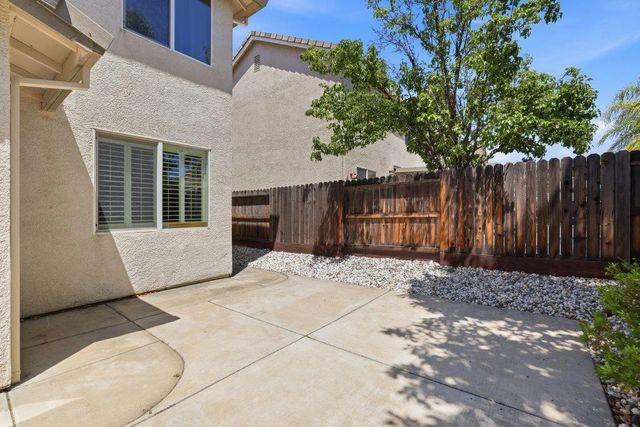 877 lavastone Dr, Lincoln, CA 95648