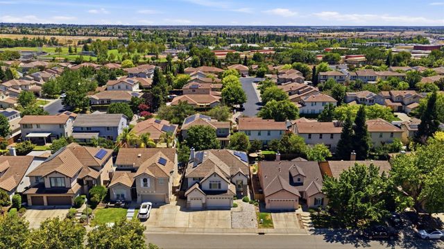 877 lavastone Dr, Lincoln, CA 95648