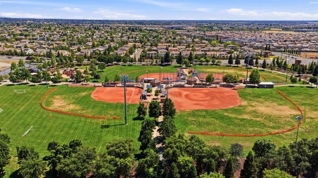 877 lavastone Dr, Lincoln, CA 95648