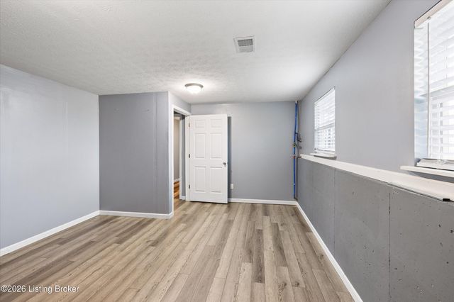 1590 Payneville Rd, Brandenburg, KY 40108