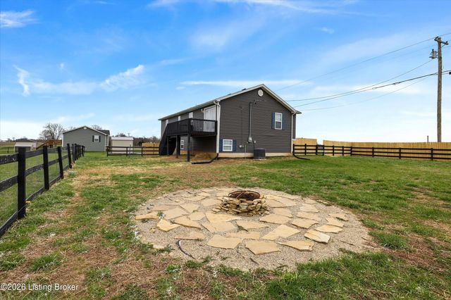 1590 Payneville Rd, Brandenburg, KY 40108