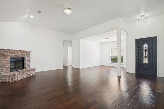 3111 Creekside Drive, Sachse, TX 75048