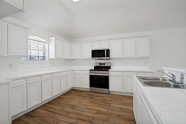 3111 Creekside Drive, Sachse, TX 75048