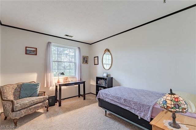 2720 Pease Drive 219N, Rocky River, OH 44116