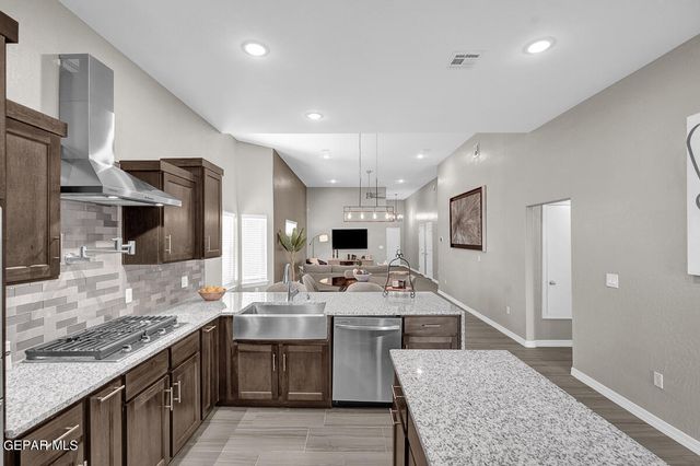 3889 Surmise Street, El Paso, TX 79938