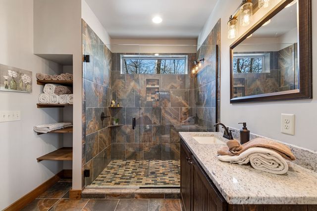 139 White Oak Drive, Blue Ridge, GA 30513