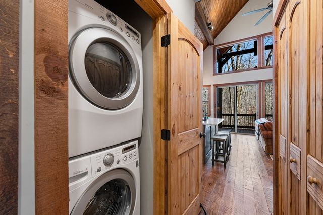 139 White Oak Drive, Blue Ridge, GA 30513