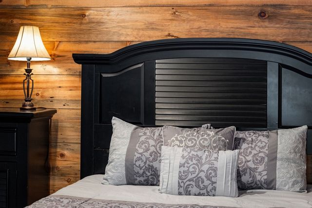 139 White Oak Drive, Blue Ridge, GA 30513