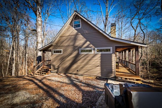 139 White Oak Drive, Blue Ridge, GA 30513