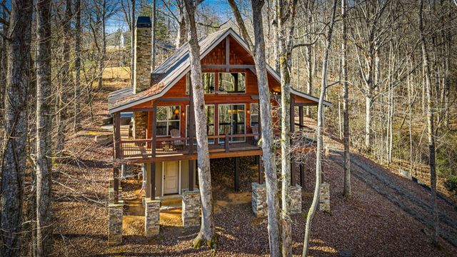 139 White Oak Drive, Blue Ridge, GA 30513