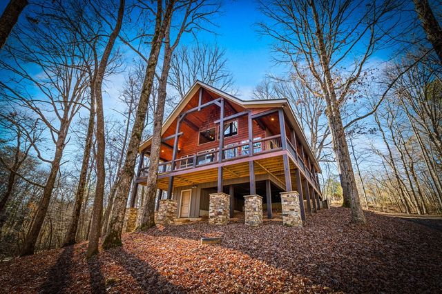 139 White Oak Drive, Blue Ridge, GA 30513