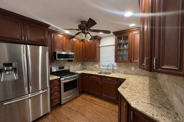 611 West Road, Broad Channel, NY 11693