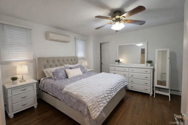 611 West Road, Broad Channel, NY 11693