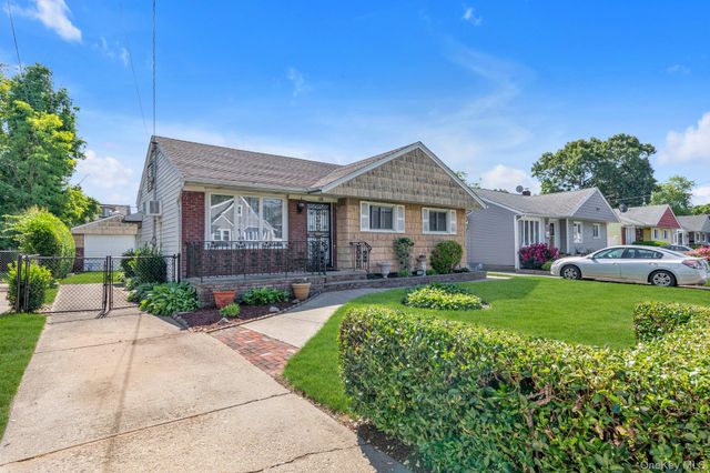 106 Green Avenue, Hempstead, NY 11550