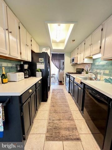 81 DORSET CT, Marlton, NJ 08053